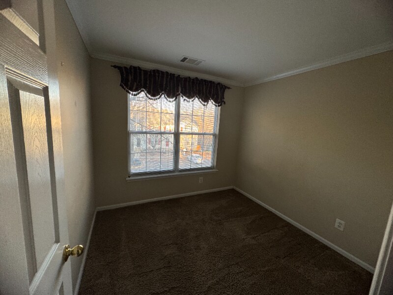 Building Photo - 3994 Mammoth Cave Loop