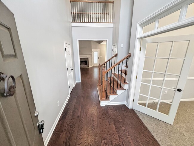 Building Photo - Fabulous 4 BR/2.5 BA Traditional in Marietta!