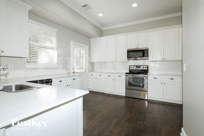 Building Photo - 11730 Twain Dr