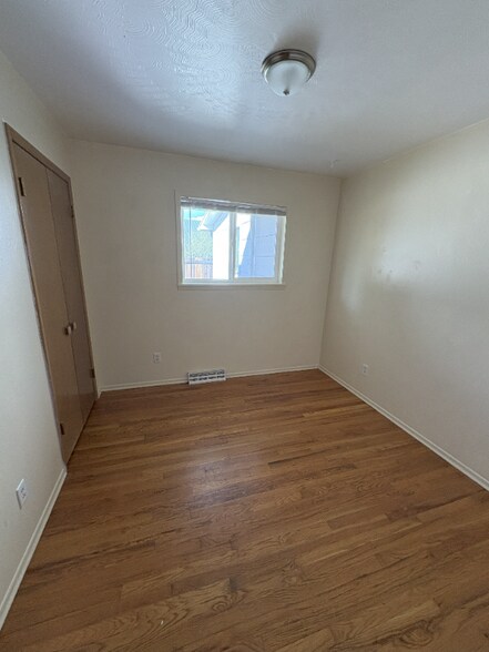 Building Photo - 1130-1130 McHugh St