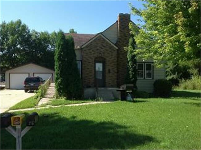This is a Lower basement unit. With a shared screen porch space/entrance. - 229 24th St NW