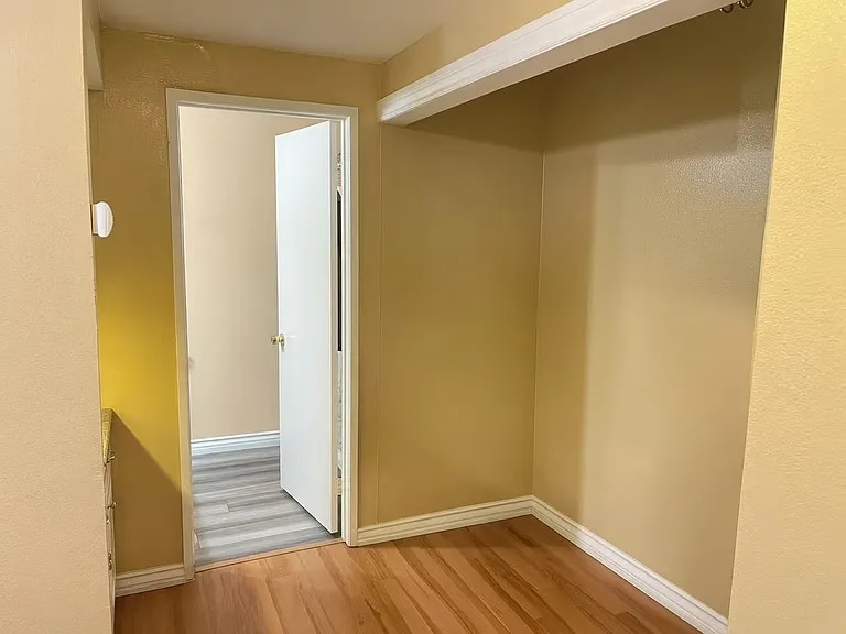 Building Photo - 660 Golden Springs Dr