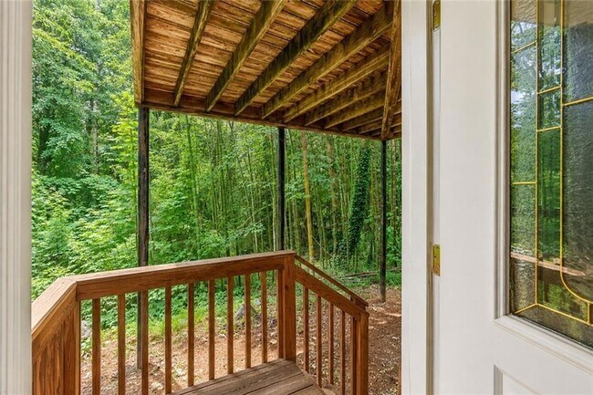 Building Photo - 2986 Courtland Oaks Trail SW