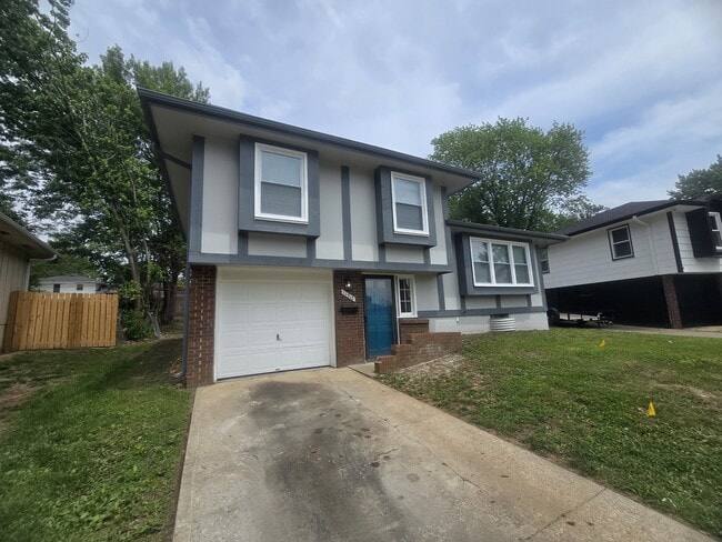 Primary Photo - 11513 Palmer Ave