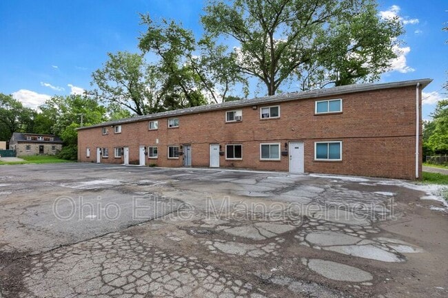 Building Photo - 2844 Baughman Ave
