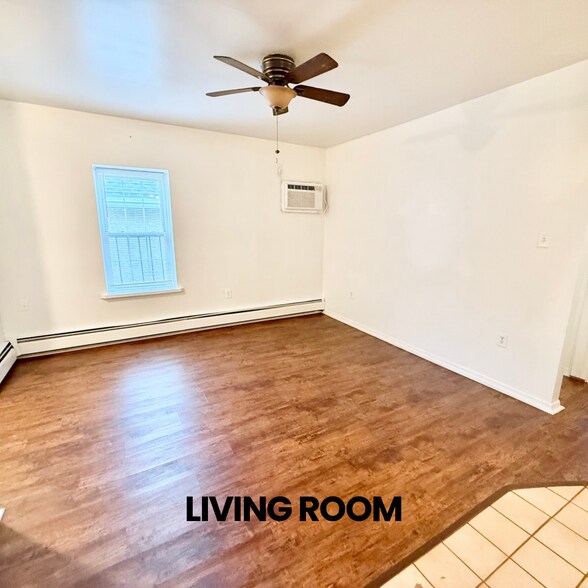 Building Photo - 205 Mill St