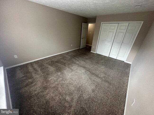 Building Photo - 2132 Robert Bowie Dr