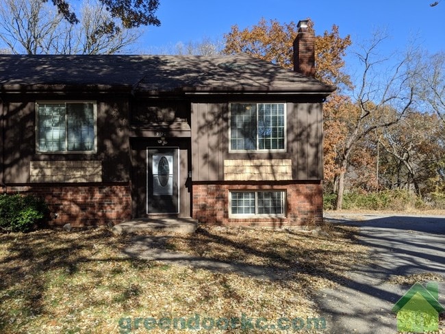 Primary Photo - 9120 W 78th St