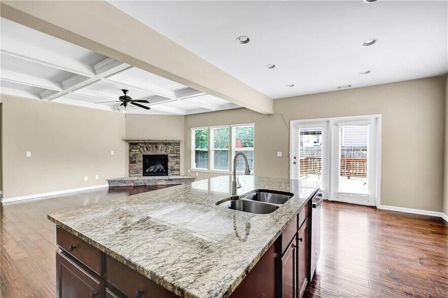 Building Photo - 5957 Stow Dr