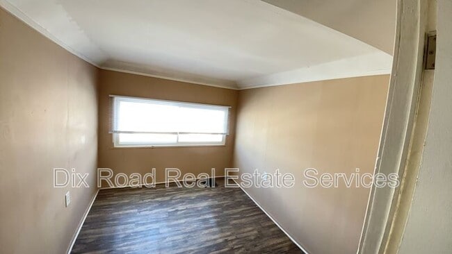 Building Photo - 4763 Dale Ave