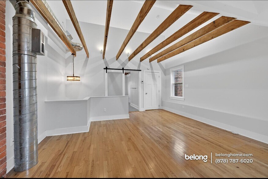 Building Photo - 5549 Columbo St