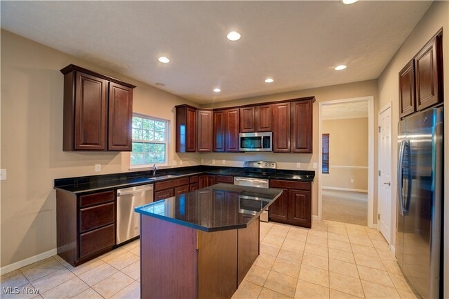 Building Photo - 2576 Covington Pl