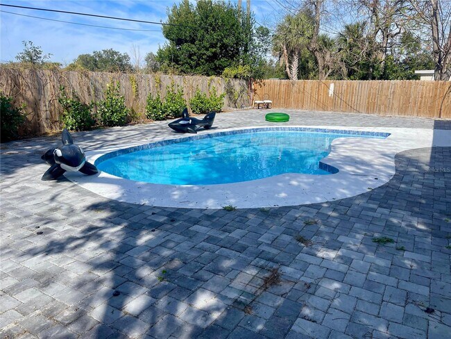 Building Photo - 4138 Westgate Rd