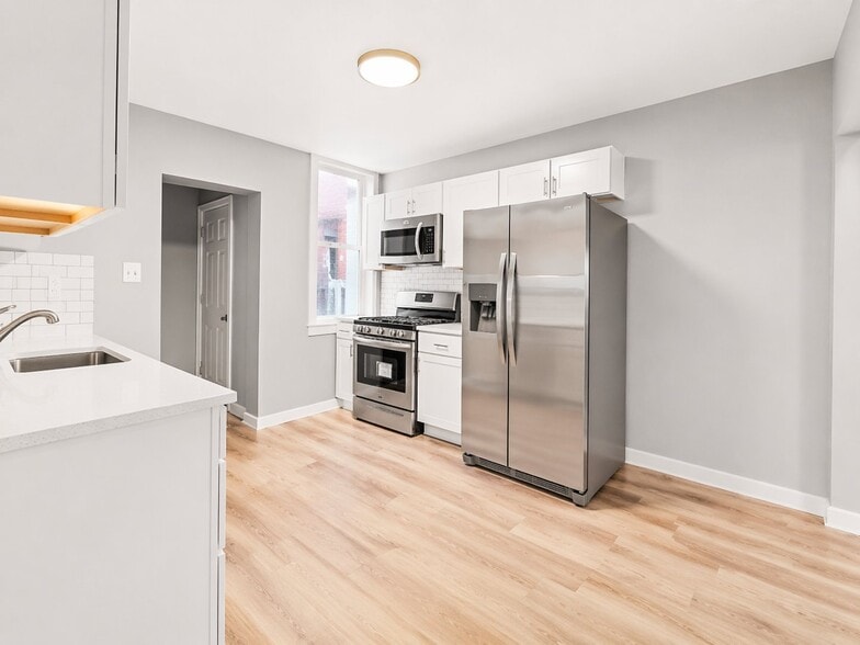 Building Photo - 363 44th St