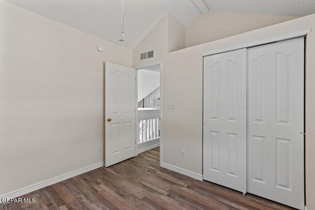 Building Photo - 11823 Stone Castle Dr