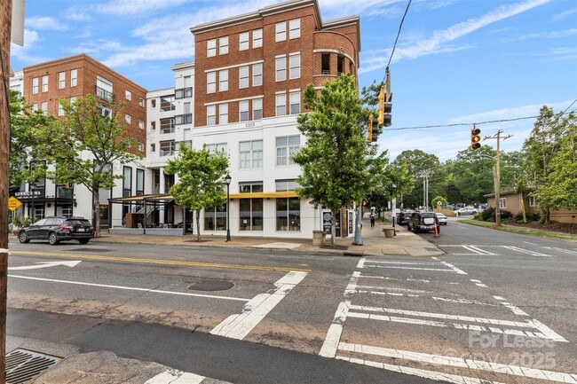 Primary Photo - 1315 East Blvd