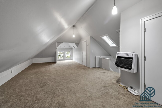 Building Photo - Furnished 4-Bedroom, 2.5-Bath Apartment near Elmwood Village