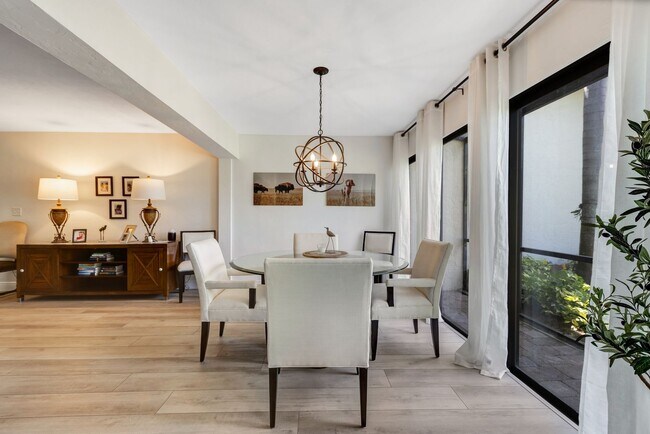 Building Photo - ** RETREAT AT NAPLES ** 3 BED / 2 BATH - C...