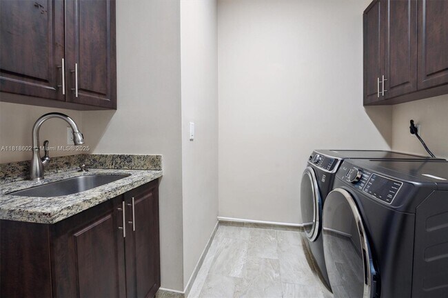 Building Photo - 13357 SW 42nd St