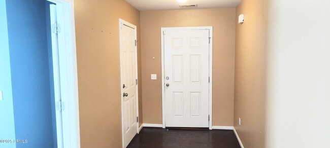 Building Photo - 17 Harbison Pl