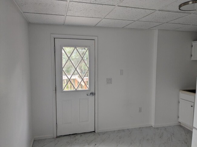 Building Photo - 225 Baltimore St