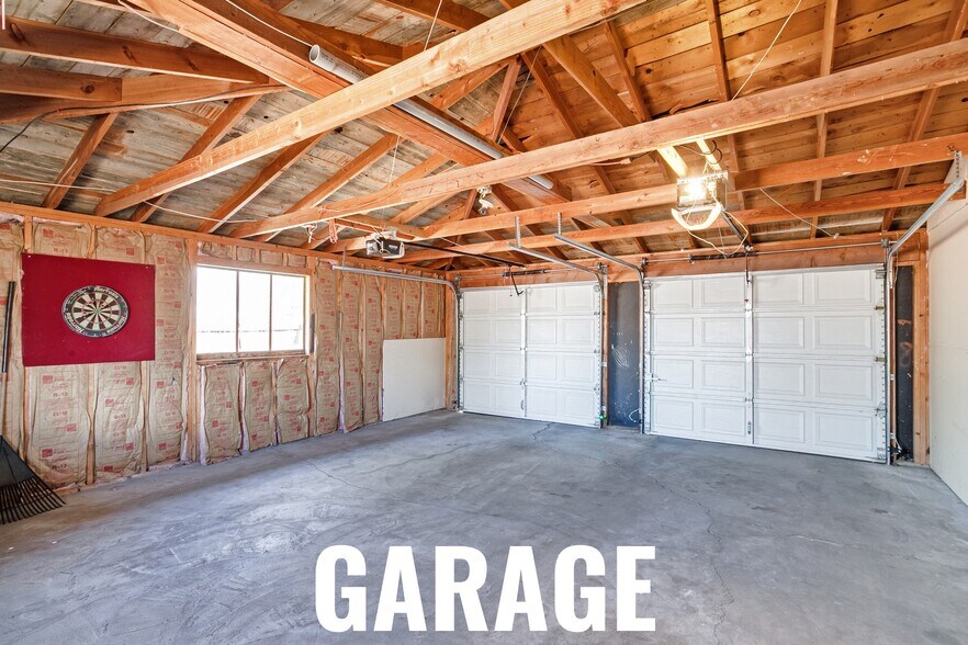 Building Photo - 2300 Lima St