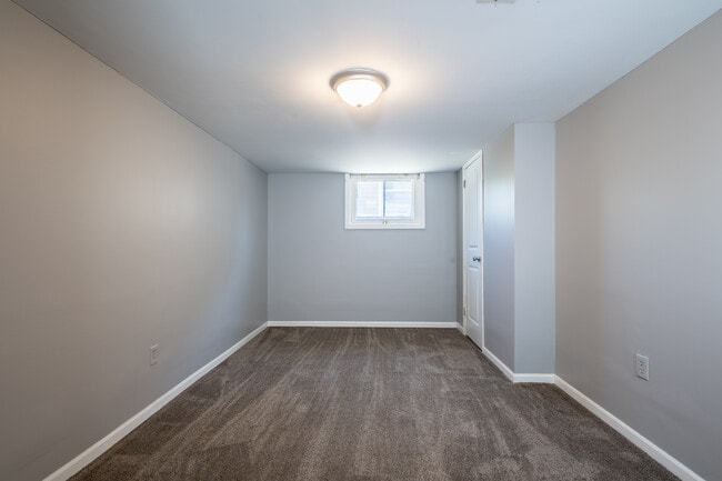 Building Photo - 5713 Spaulding St