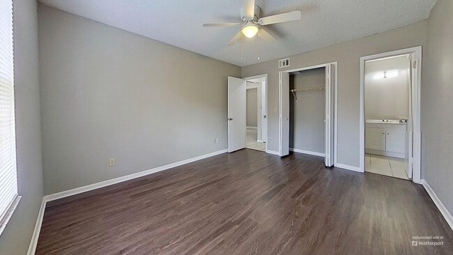 Building Photo - Renovated 2Bed/2Bath Patio Home - Jefferson Square in Orange Park