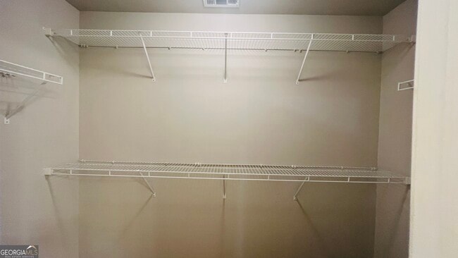 Building Photo - 256 Highland Pointe Cir E