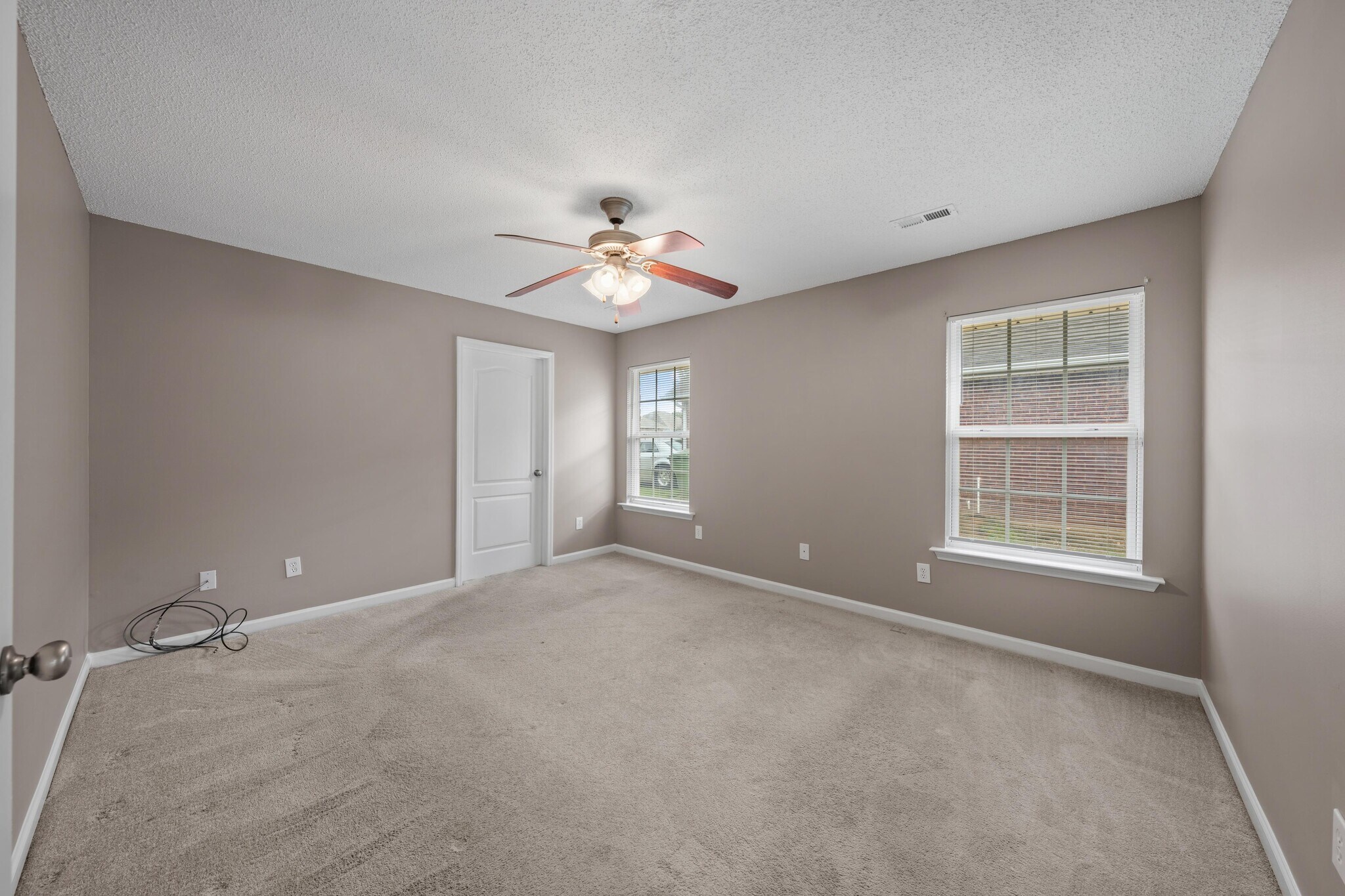 Building Photo - 409 Summer Cove Cir NW