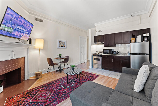 Building Photo - 62 Boylston St