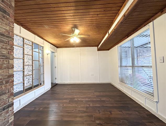 Building Photo - 6010 Fawn Valley Ln