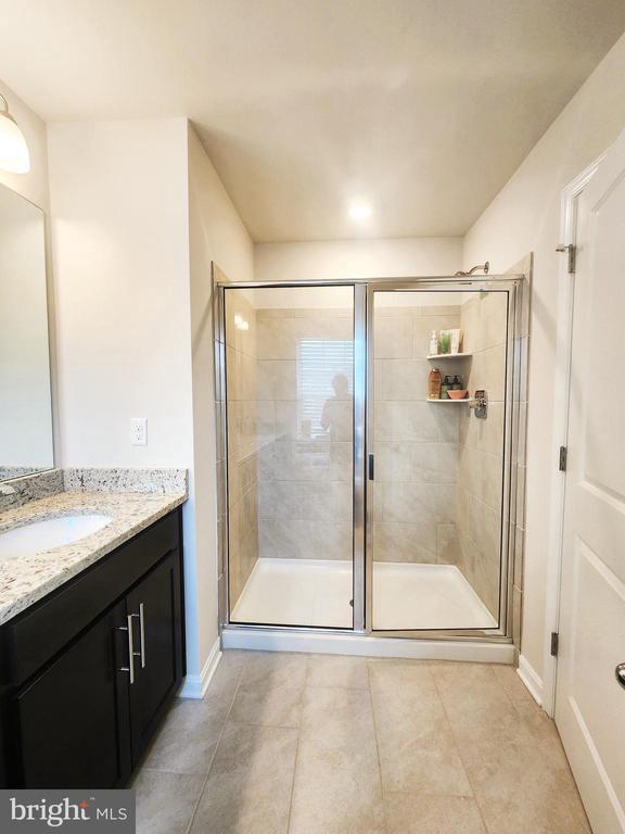 Building Photo - 8760 Mimosa Ave