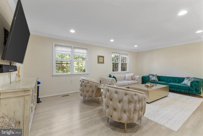 Building Photo - 2805 Lafora Ct
