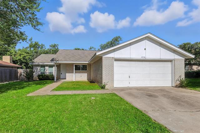 Building Photo - 2218 Honey Creek Ln
