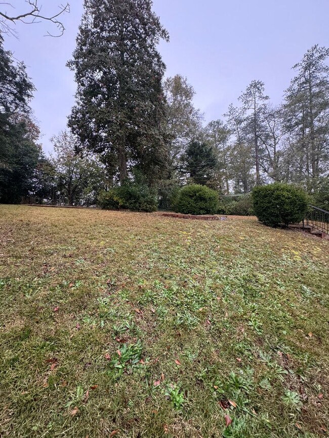 Building Photo - 2720 Hazel St