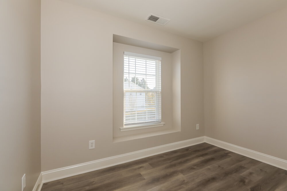 Building Photo - 4800 Abercromby St