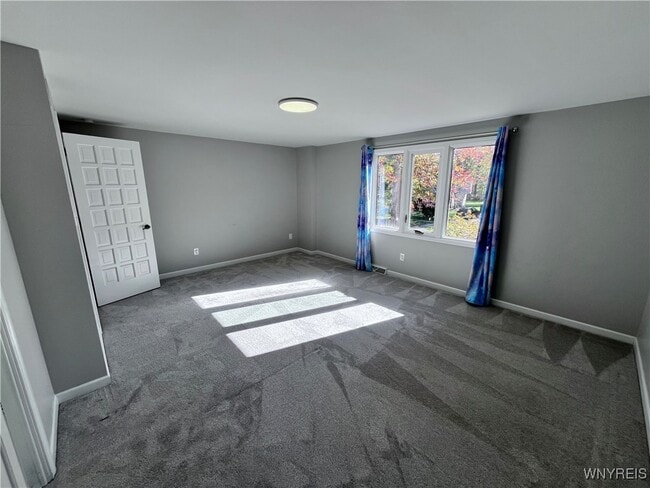 Building Photo - 306 Randwood Dr