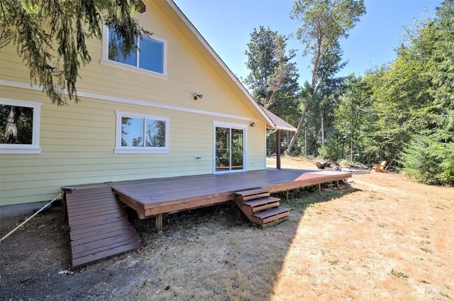 Building Photo - 31 E Peyton Pl