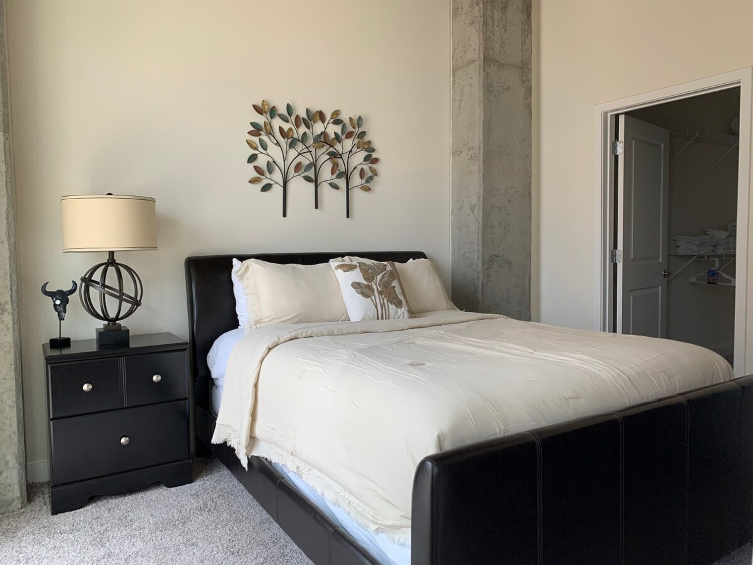 Building Photo - 544 S Church St