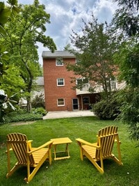 Building Photo - Beautiful Colonial In the Fernwood subdivision in Bethesda