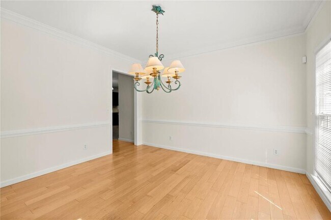 Building Photo - 1440 Grovehurst Dr