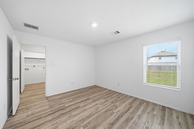 Building Photo - 26726 Wilderye Cv Ln