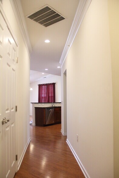 Main entrance view 1 - 115 Deacon Shattuck Way