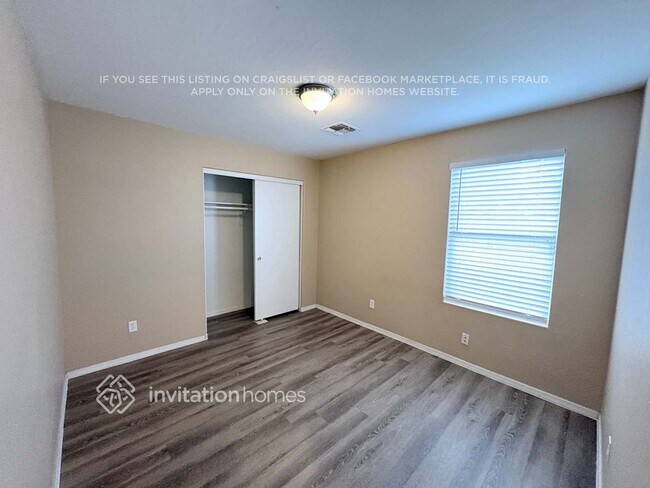 Building Photo - 6551 E Auburn St