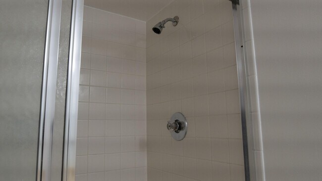 Building Photo - 400 SW 134th Way