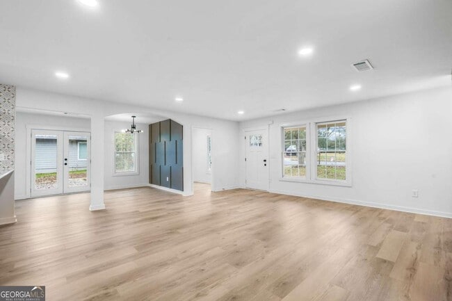 Building Photo - 408 E Marable St