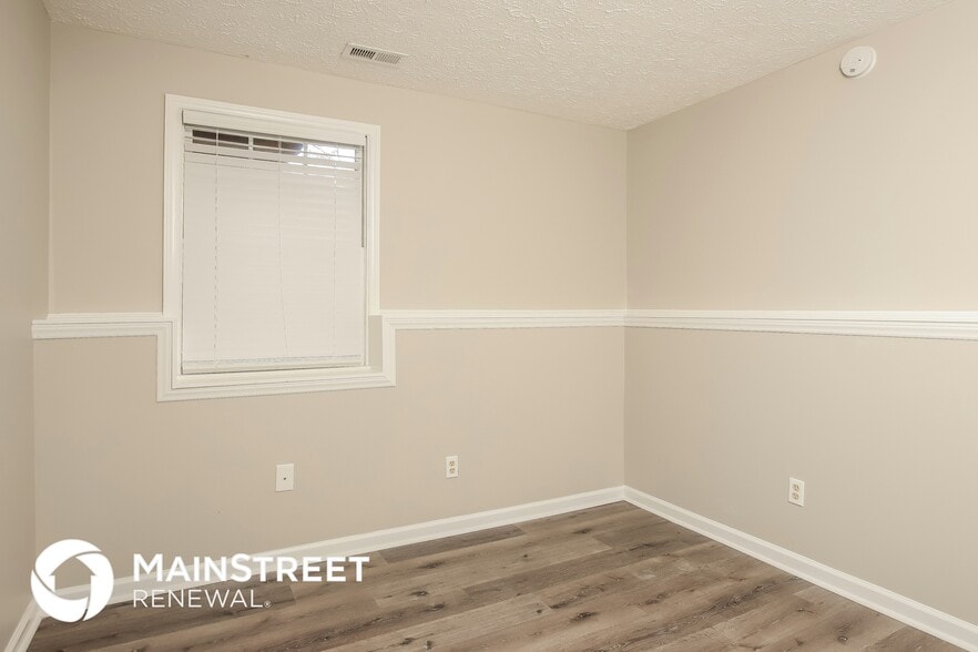 Building Photo - 3709 Phillips Way W