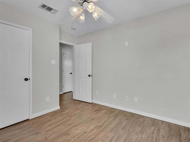 Building Photo - 5920 Heatherglen Terrace