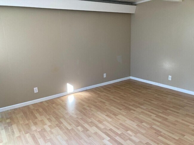 Building Photo - 15 Turtle Bay Pl